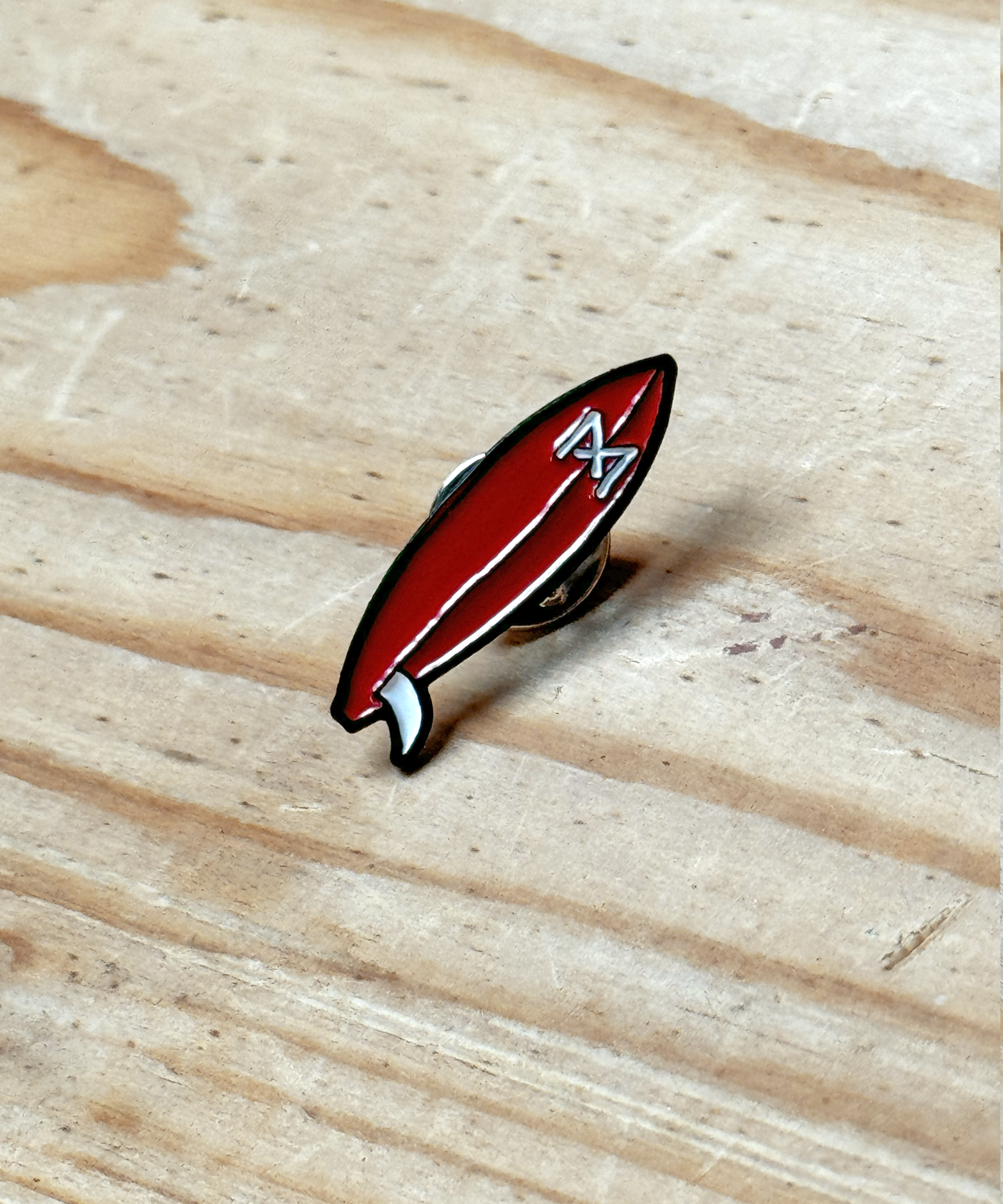 LAPEL PIN - Maria Surboard - Black Nickel – Maria Riding Company